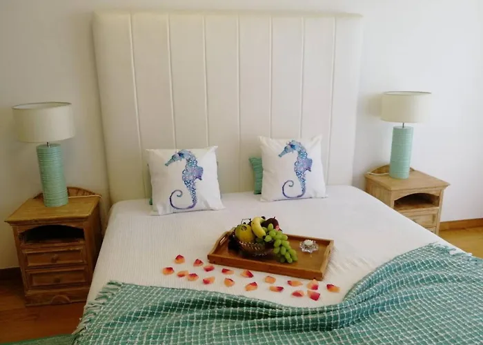 Apartment 2 Bed Flat - Sleeps 4 - Parking - Wifi Nazare